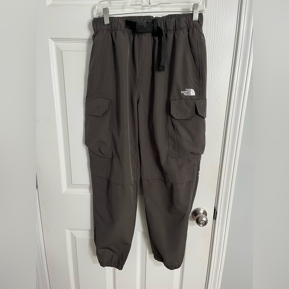 ★★THE NORTH FACE★★ Gearlift Parachute Pants NP6NQ05B The North Face | Pants | The North Face Parachute Pants
